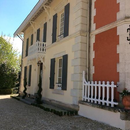 مبيت وإفطار Saint-Séverin Le Chalet De Luxe المظهر الخارجي الصورة