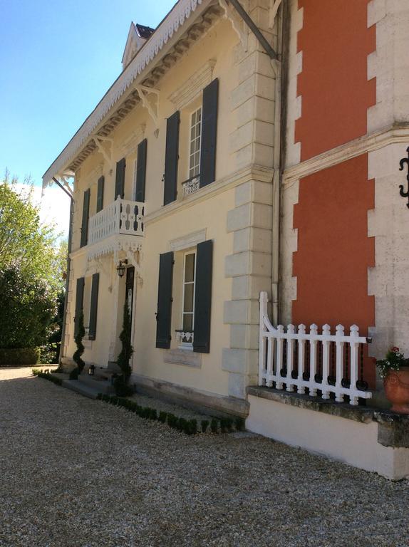 مبيت وإفطار Saint-Séverin Le Chalet De Luxe المظهر الخارجي الصورة